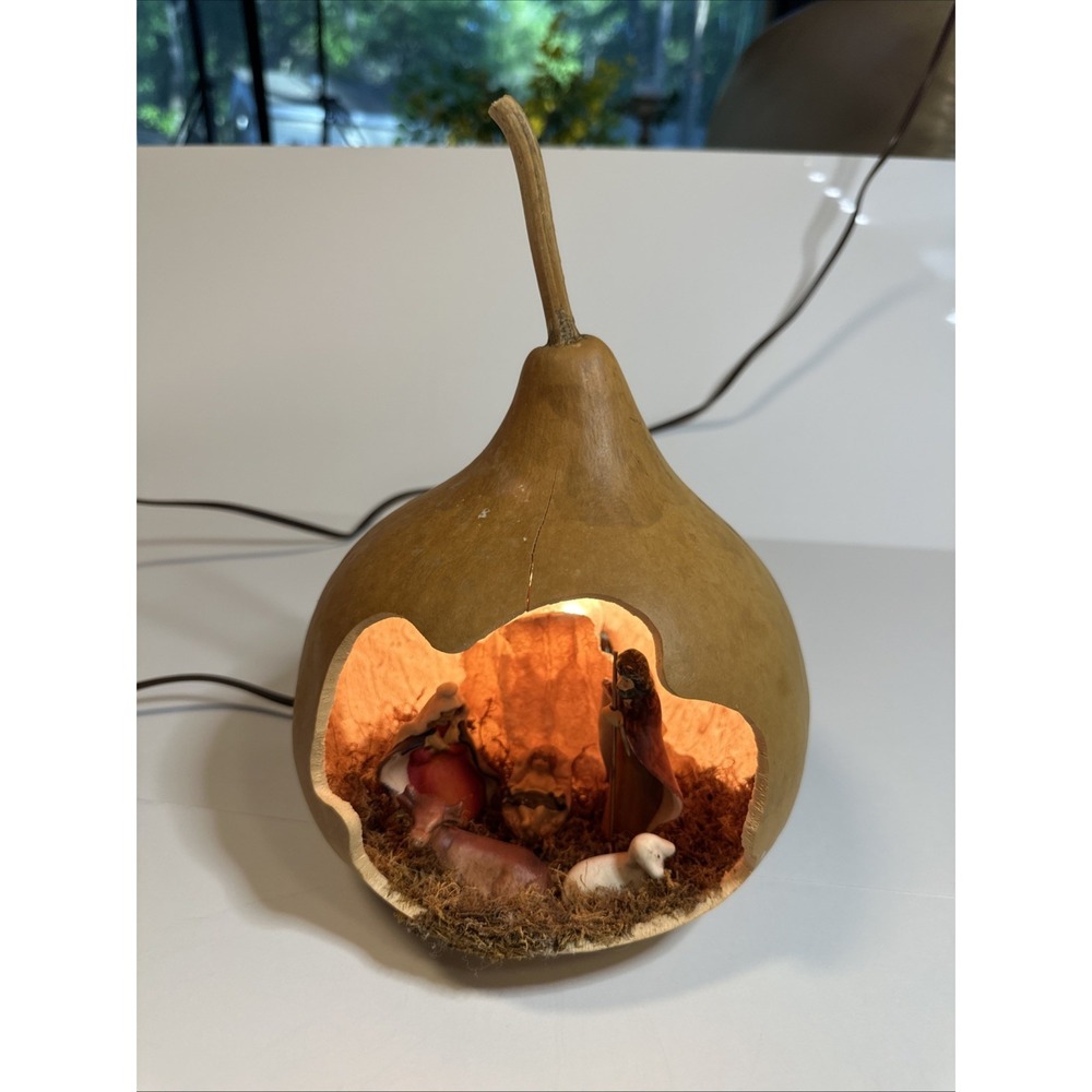 Handmade Carved Gourd Nativity SceneOrnament W/Light Christmas Decor 10"